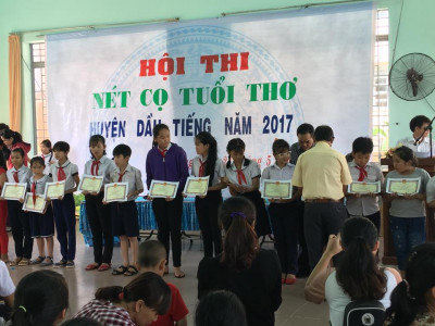 Đạt giải A và giẩi C cuộc thi " Nét cọ tuổi thơ " năm 2017
